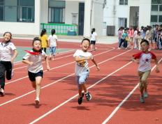 如何培养小学生的学习态度和习惯啊？很着急，孩子不爱学习很贪玩